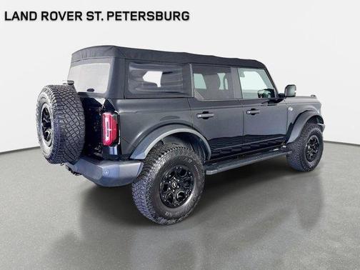 Shadow Black 2022 Ford Bronco