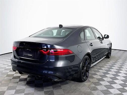 2024 Jaguar XF R-Dynamic SE
