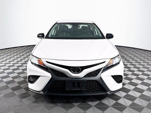 2020 Toyota Camry SE Nightshade
