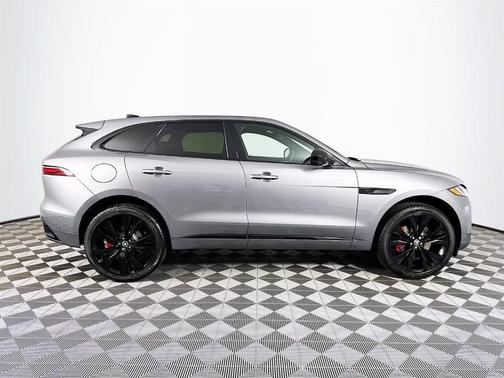 2026 Jaguar F-PACE P400 R-Dynamic S