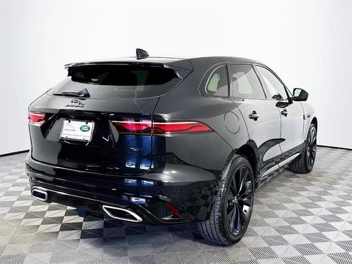2026 Jaguar F-PACE P400 R-Dynamic S