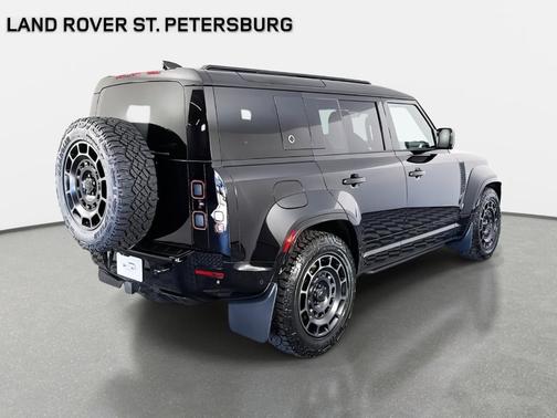 2026 Land Rover Defender OCTA