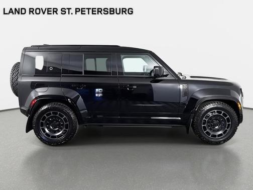 2026 Land Rover Defender OCTA