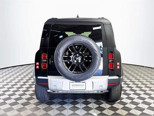 2025 Land Rover Defender P300