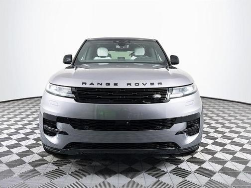 2025 Land Rover Range Rover Sport P360 SE