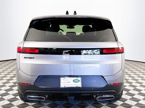 2025 Land Rover Range Rover Sport P360 SE
