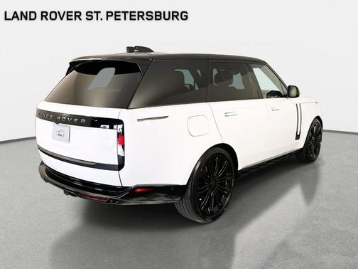 2026 Land Rover Range Rover SE