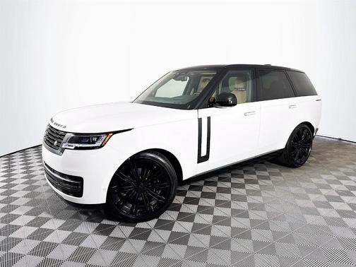 2026 Land Rover Range Rover SE