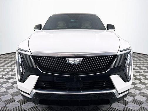 2025 Cadillac Escalade IQ Luxury 2