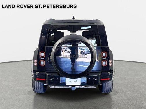 Santorini Black 2026 Land Rover Defender P400 X-Dynamic SE
