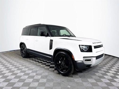 2023 Land Rover Defender 110 SE