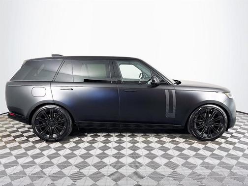 2026 Land Rover Range Rover P400 SE