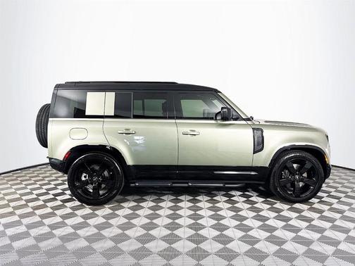 2025 Land Rover Defender P400 X-Dynamic SE