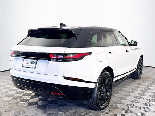 2026 Land Rover Range Rover Velar P250 Dynamic SE