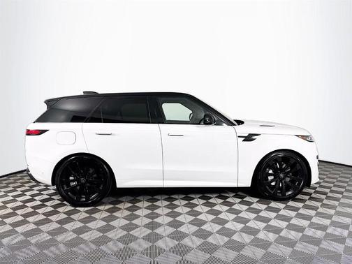 2025 Land Rover Range Rover Sport P530 Dynamic SE