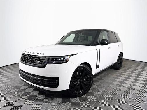 2025 Land Rover Range Rover P550e SE