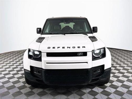 2024 Land Rover Defender 110 X-Dynamic SE