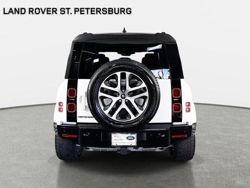 2024 Land Rover Defender 110 X-Dynamic SE