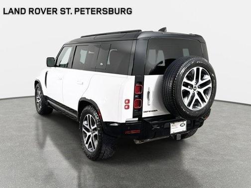 2024 Land Rover Defender 110 X-Dynamic SE