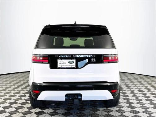 2025 Land Rover Discovery P360 Dynamic SE