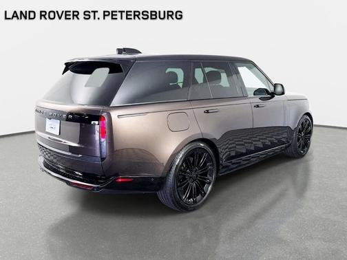 Tourmaline Brown In Gloss Finish 2026 Land Rover Range Rover P530 SE