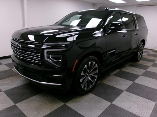 2025 Chevrolet Suburban 4WD High Country