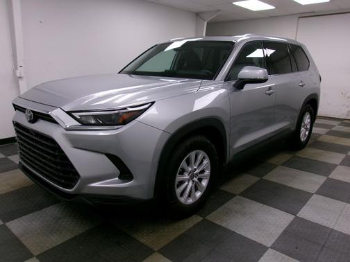 Celestial Silver Metallic 2024 Toyota Grand Highlander XLE
