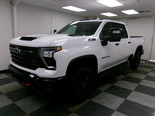 Summit White 2026 Chevrolet Silverado 2500 LTZ