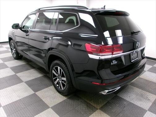 2022 Volkswagen Atlas 2.0T SE