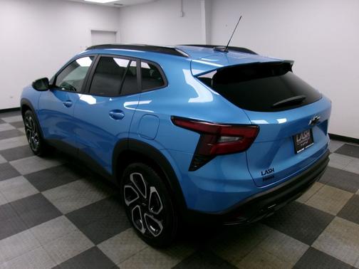 Marina Blue Metallic 2026 Chevrolet Trax FWD 2RS
