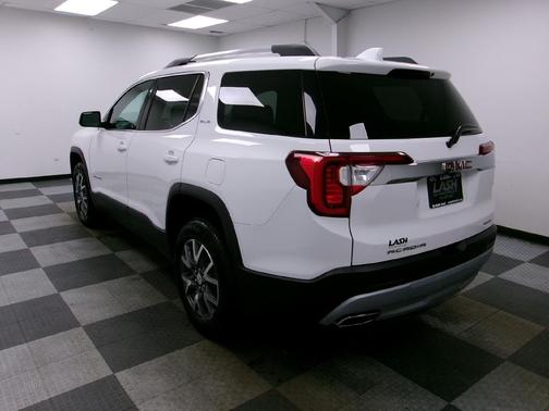 2022 GMC Acadia AWD SLE