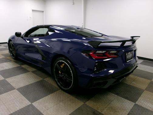 2025 Chevrolet Corvette Stingray w/2LT