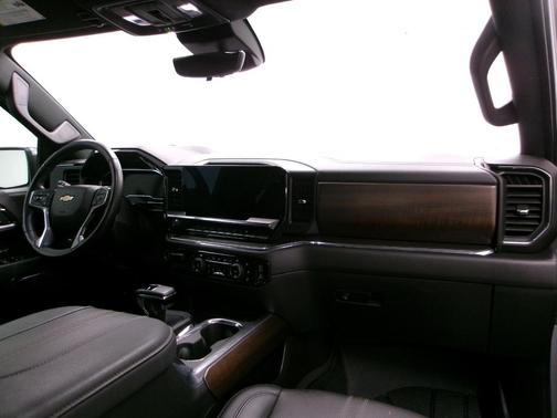 Sterling Grey Metallic 2023 Chevrolet Silverado 1500 High Country