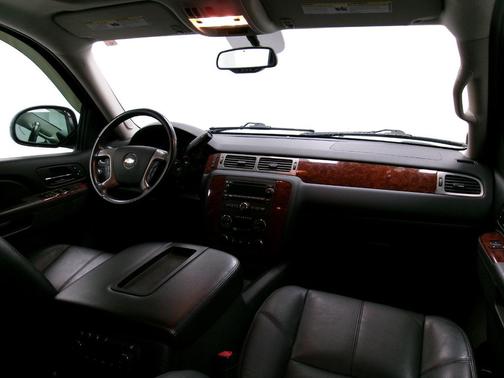 2011 Chevrolet Suburban 1500 LT