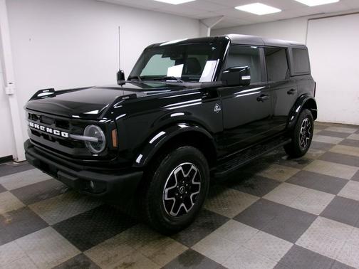 2022 Ford Bronco Outer Banks