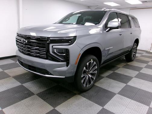 2025 Chevrolet Suburban 4WD High Country