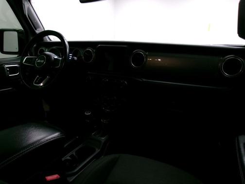 Bright White 2020 Jeep Wrangler Unlimited Sahara