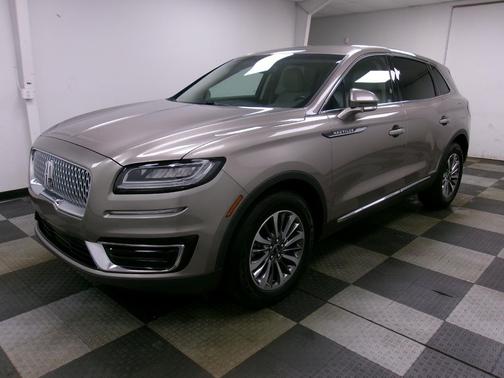 2020 Lincoln Nautilus Standard