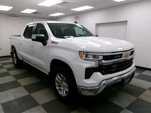 Summit White 2024 Chevrolet Silverado 1500 LT