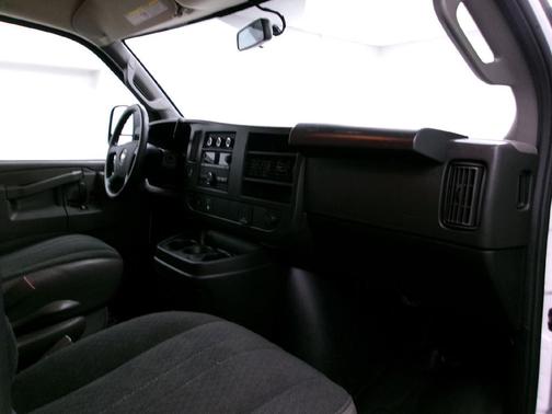 2024 Chevrolet Express 2500 RWD 2500 Regular Wheelbase WT
