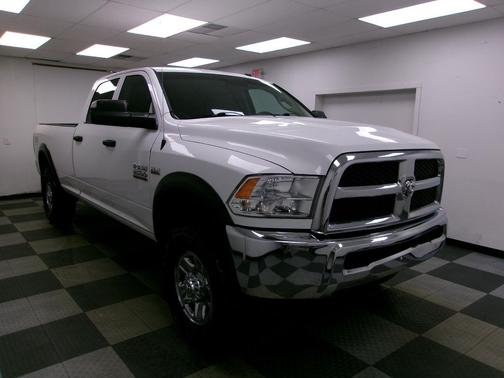 2018 RAM 2500 Tradesman Crew Cab 4x4 8' Box