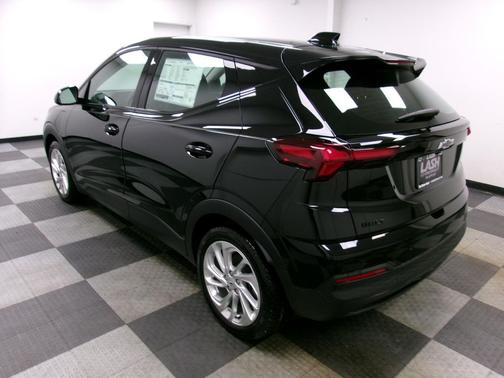 Mosaic Black Metallic 2027 Chevrolet Bolt LT FWD