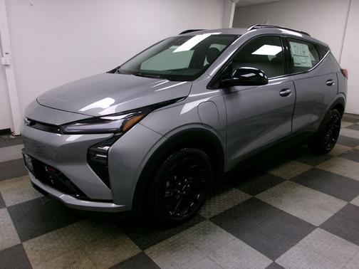 Sterling Gray Metallic 2027 Chevrolet Bolt RS FWD SUV