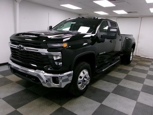 2026 Chevrolet Silverado 3500 LT