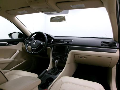 2018 Volkswagen Passat 2.0T S