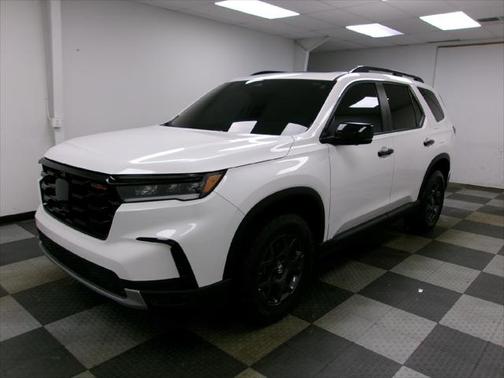 2023 Honda Pilot AWD TrailSport