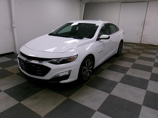 2025 Chevrolet Malibu FWD RS