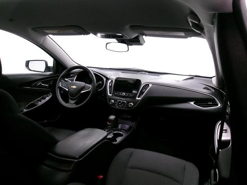 2025 Chevrolet Malibu FWD RS