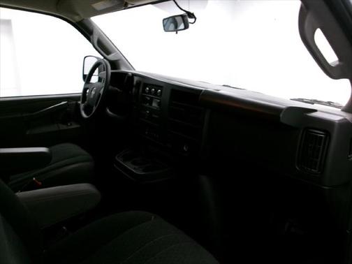 2023 GMC Savana 2500 Work Van