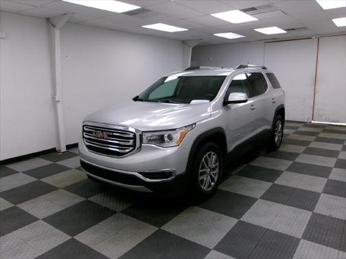 2017 GMC Acadia SLE-2